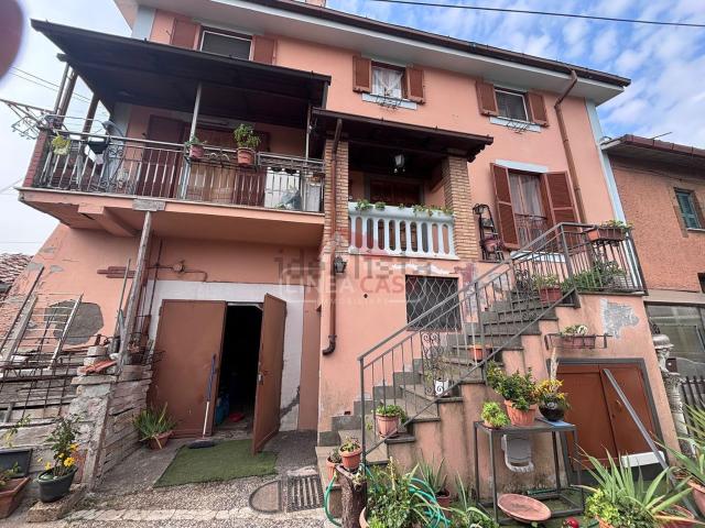 Appartamento in vendita di 145 m² in Via Colle Carnarolo