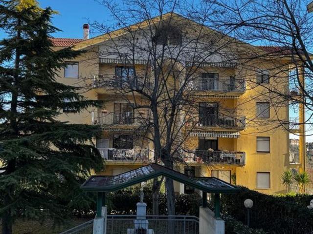 Appartamento in vendita di 145 m² in Via Colle della Giustizia, 3