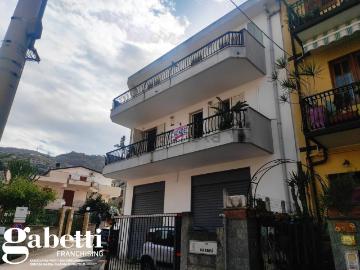 Appartamento in vendita di 145 m² in Via Casani, 1