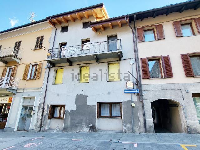Appartamento in vendita di 145 m² in Via Chanoux, 116