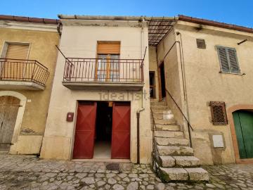 Appartamento in vendita di 145 m² in Via Chiaire, 15