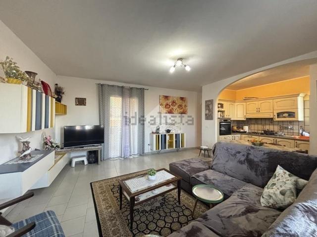 Appartamento in vendita di 145 m² in Via Cristoforo Colombo, 1