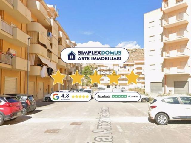Appartamento in vendita di 145 m² in Via Antonino Cassarà