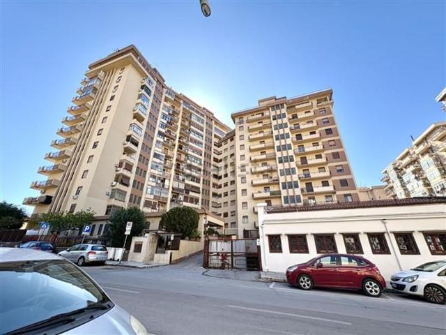 Appartamento in vendita di 145 m² in Via Alfredo e Antonio Di Dio