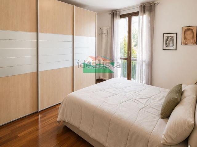 Appartamento in vendita di 145 m² in Via Attilio Orioli