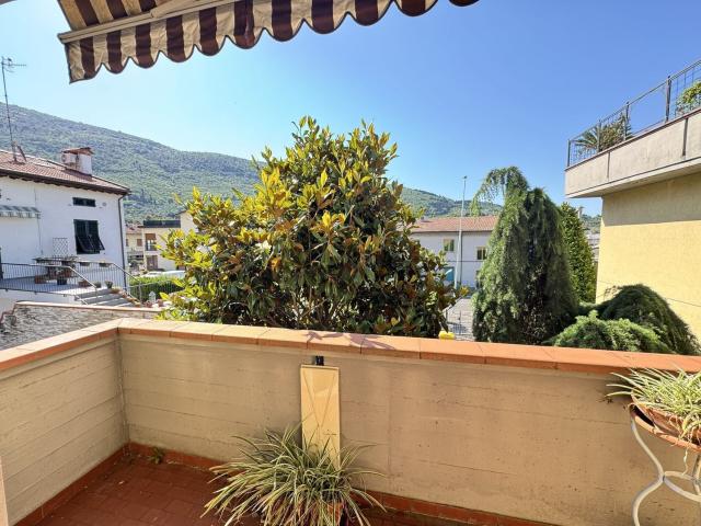 Appartamento in vendita di 145 m² in Via Dino Campana, 4