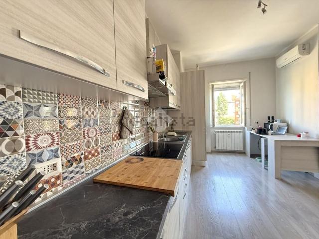Appartamento in vendita di 145 m² in Via Genova, 17