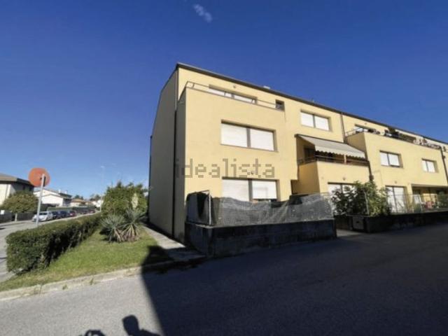 Appartamento in vendita di 145 m² in Via Giuseppe Toniolo, 11