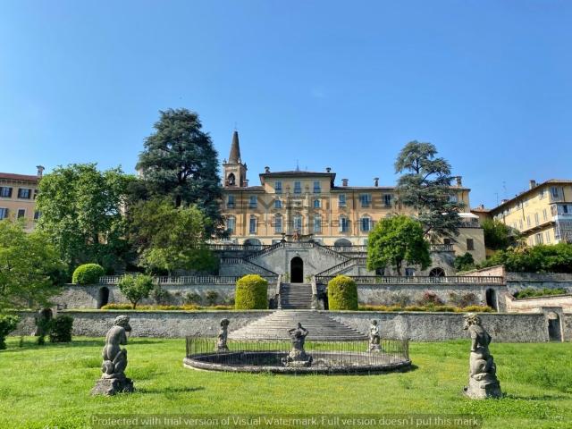 Appartamento in vendita di 145 m² in Via Giuseppe Verdi, 11