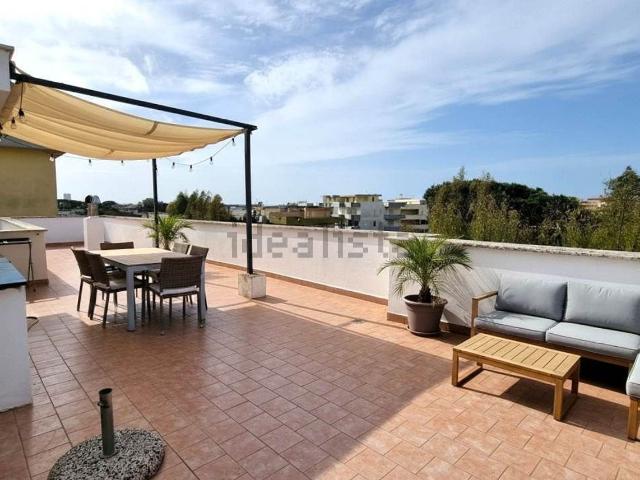 Appartamento in vendita di 145 m² in Via Giosué Carducci