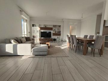 Appartamento in vendita di 145 m² in Via Giotto, 4