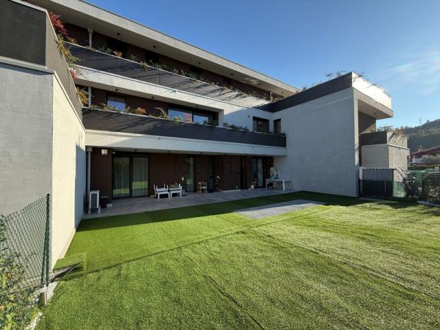 Appartamento in vendita di 145 m² in Via Giovanni Falcone