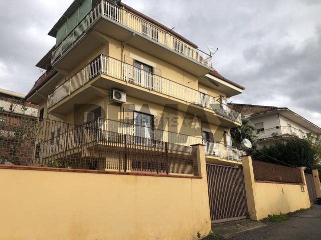 Appartamento in vendita di 145 m² in Via dei Patrioti Nicastresi 1848, 7
