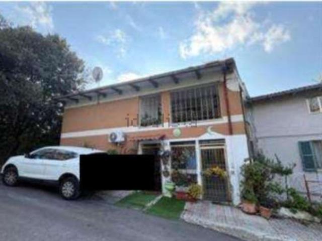 Appartamento in vendita di 145 m² in Via dei Platani