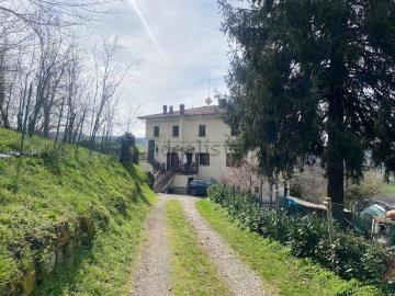 Appartamento in vendita di 145 m² in Via della Casetta, 6