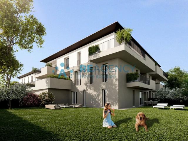 Appartamento in vendita di 145 m² in Via delle Orchidee