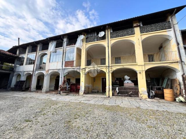 Appartamento in vendita di 145 m² in Via delle Scuole, 175