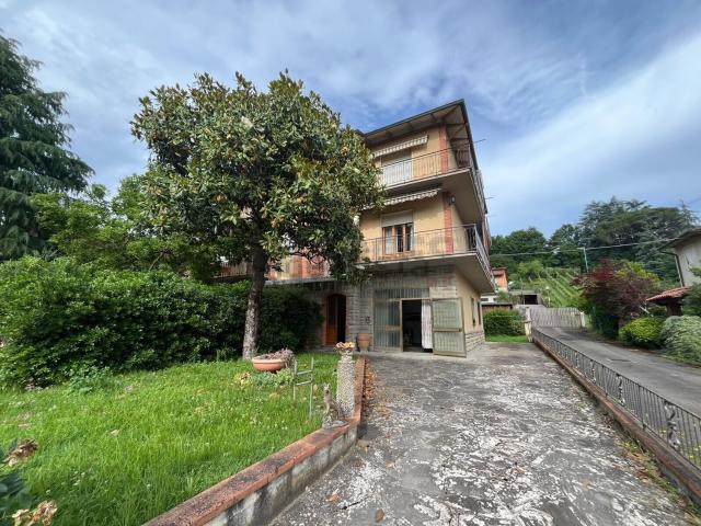 Appartamento in vendita di 145 m² in Via di Noferi
