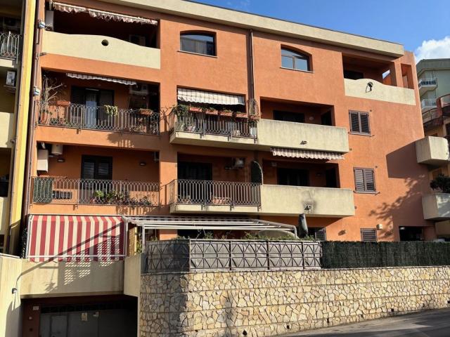 Appartamento in vendita di 145 m² in Via Enrico Alliata, 49