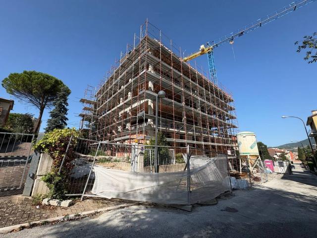 Appartamento in vendita di 145 m² in Via Enrico Bocci