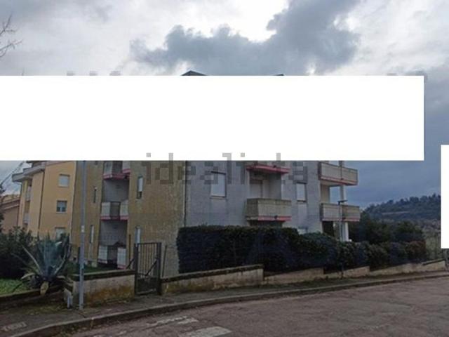 Appartamento in vendita di 145 m² in Via Fonte Canale, 40