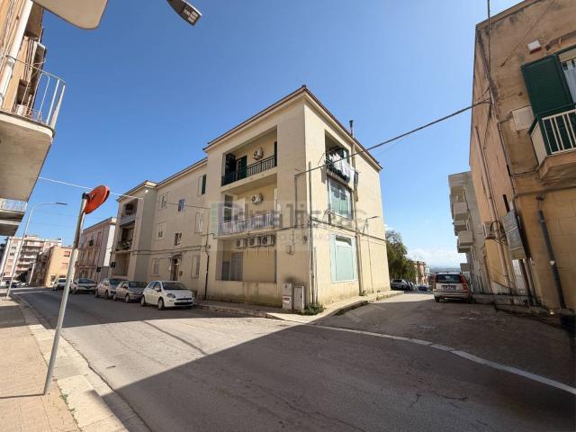 Appartamento in vendita di 145 m² in Via Ferruccio Centonze, 110