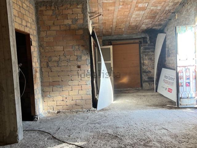 Appartamento in vendita di 145 m² in Via Fiano, 100