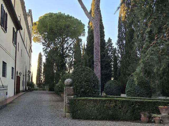 Appartamento in vendita di 145 m² in Via Franceschi