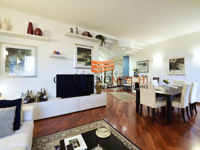 Appartamento in vendita di 145 m² in Via Italia, 44