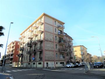 Appartamento in vendita di 145 m² in Via Monte Nero