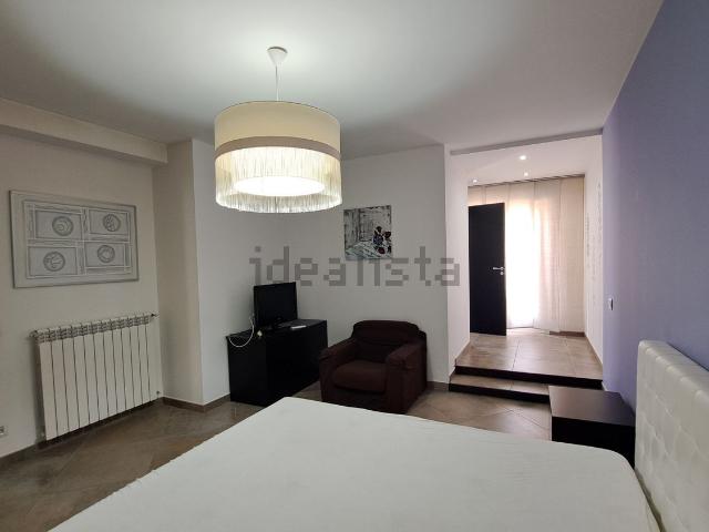 Appartamento in vendita di 145 m² in Via Madonna della Via