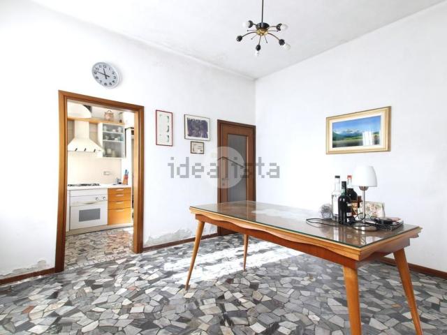 Appartamento in vendita di 145 m² in Via Mentana, 256