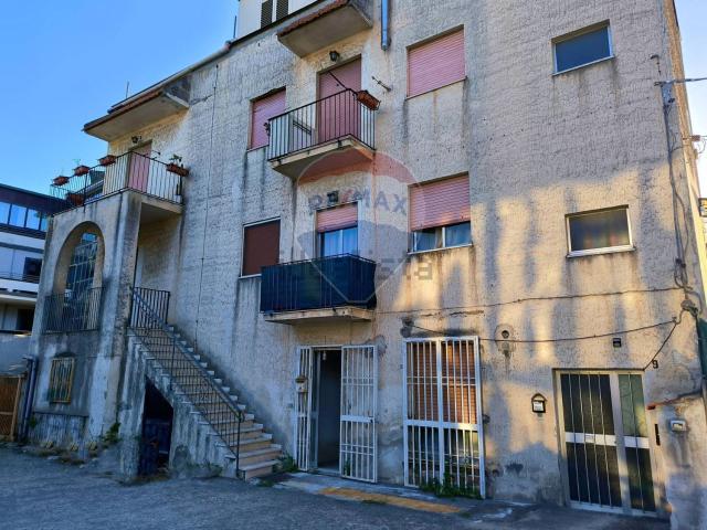 Appartamento in vendita di 145 m² in Via Napoli, 5