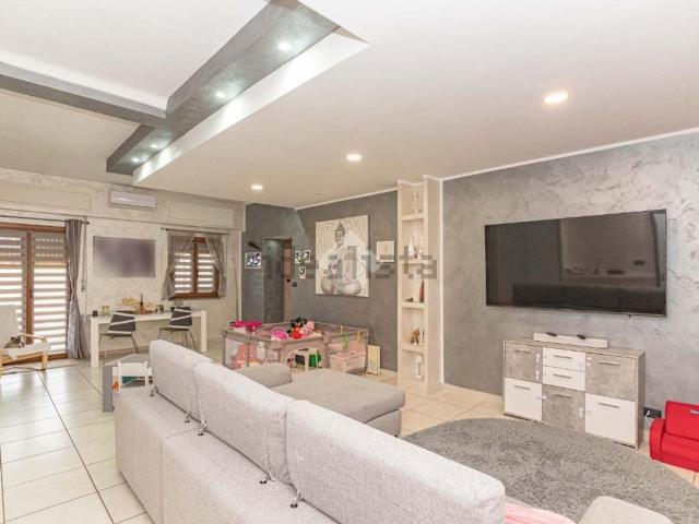 Appartamento in vendita di 145 m² in Via Stura, 9