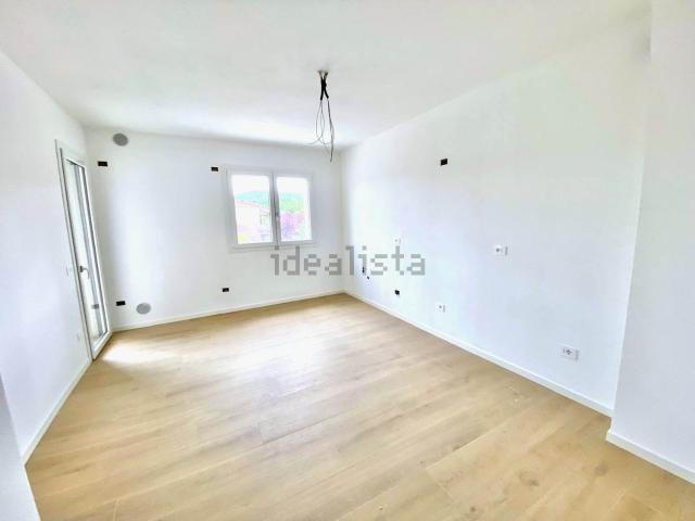 Appartamento in vendita di 145 m² in Via Polidoro Virgili