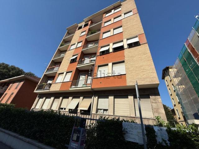 Appartamento in vendita di 145 m² in Via Paolo Racagni, 9