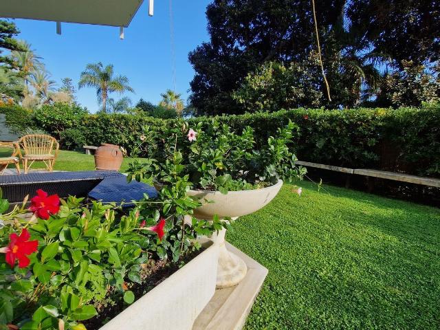 Appartamento in vendita di 145 m² in Via Roccasterone, 8
