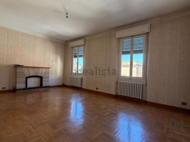 Appartamento in vendita di 145 m² in Via Roma