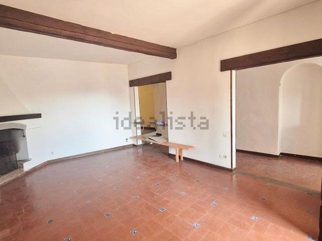 Appartamento in vendita di 145 m² in Via Roma