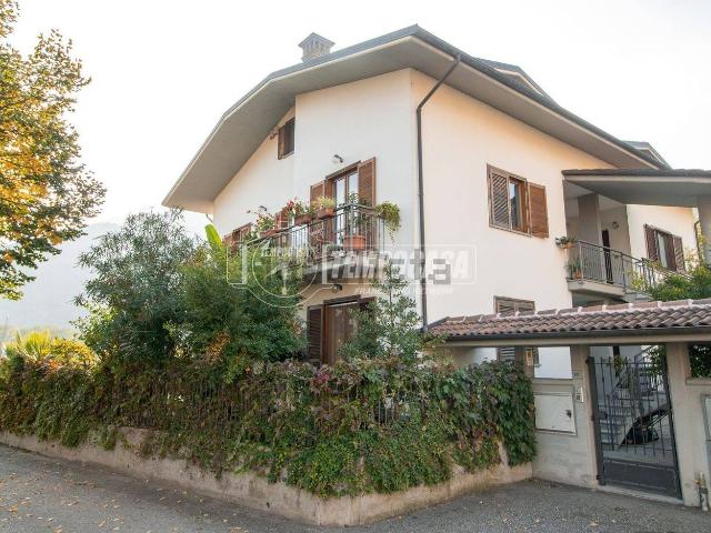 Appartamento in vendita di 145 m² in Via Torino