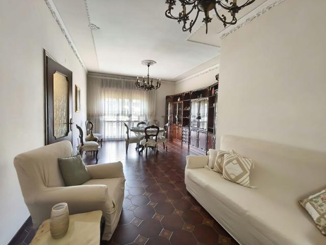 Appartamento in vendita di 145 m² in Via Torquato Tasso