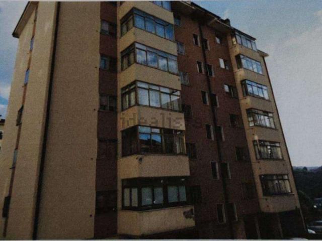Appartamento in vendita di 145 m² in Via Tirreno