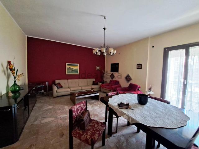 Appartamento in vendita di 145 m² in Via Tisia