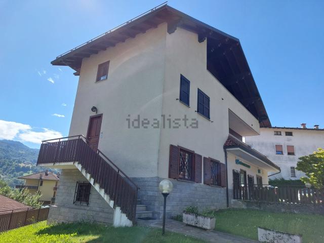Appartamento in vendita di 145 m² in Via Trieste, 56