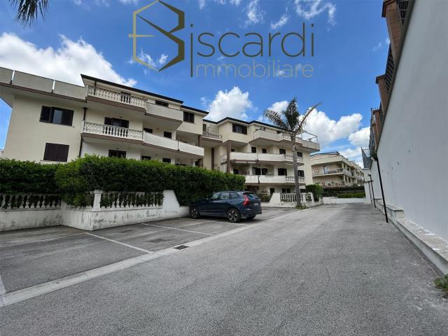 Appartamento in vendita di 145 m² in Via Vittime Civili di Guerra, 2