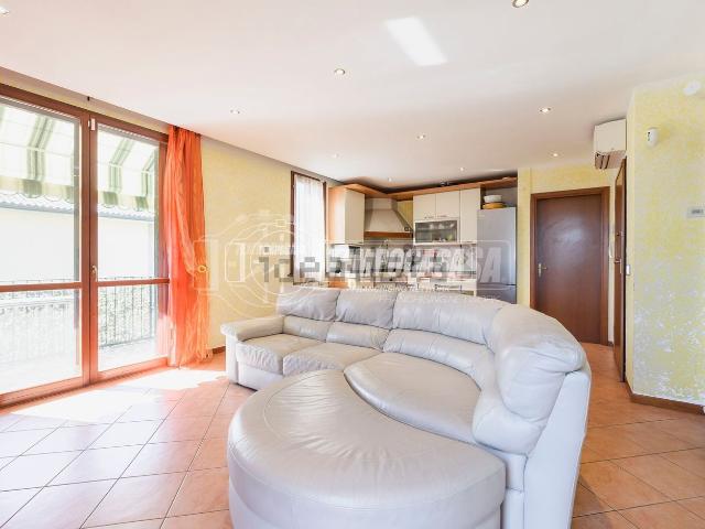 Appartamento in vendita di 145 m² in Via XXV Aprile, 3