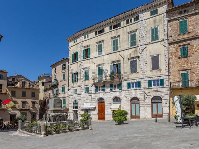 Appartamento in vendita di 145 m² in Viale Amiata