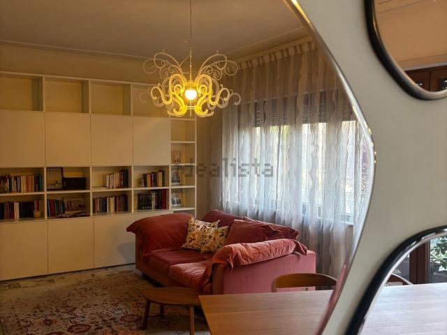 Appartamento in vendita di 145 m² in Viale Leopoldo Muzii, 74