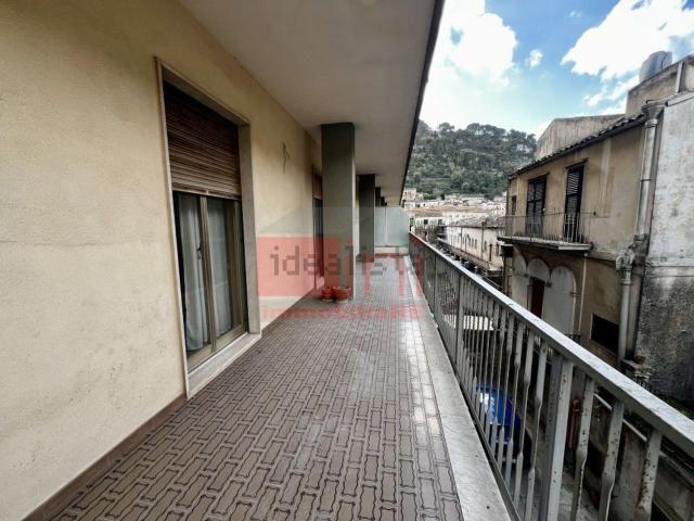 Appartamento in vendita di 145 m² in Corso Umberto I