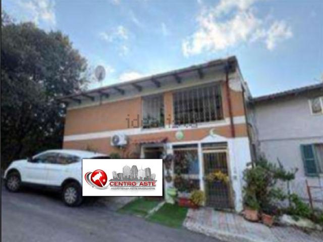 Appartamento in vendita di 145 m² in Piazza Monsignor Venturi